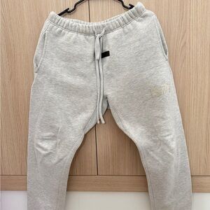 Fear of God Essentials Sweatpants 1977 size S